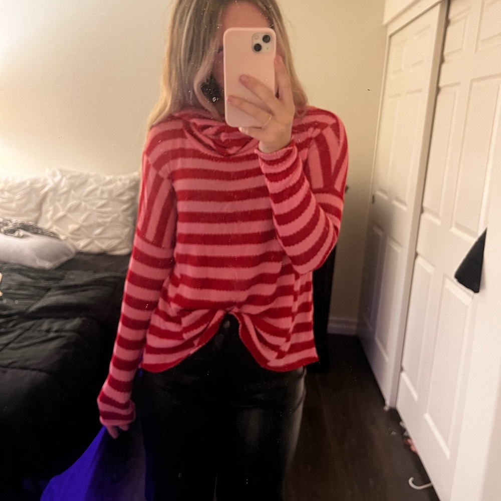 Ribbed Turtle Neck